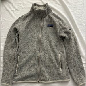 Patagonia W’s Better Sweater Jacket- Women’s Medium in color “Pelican”